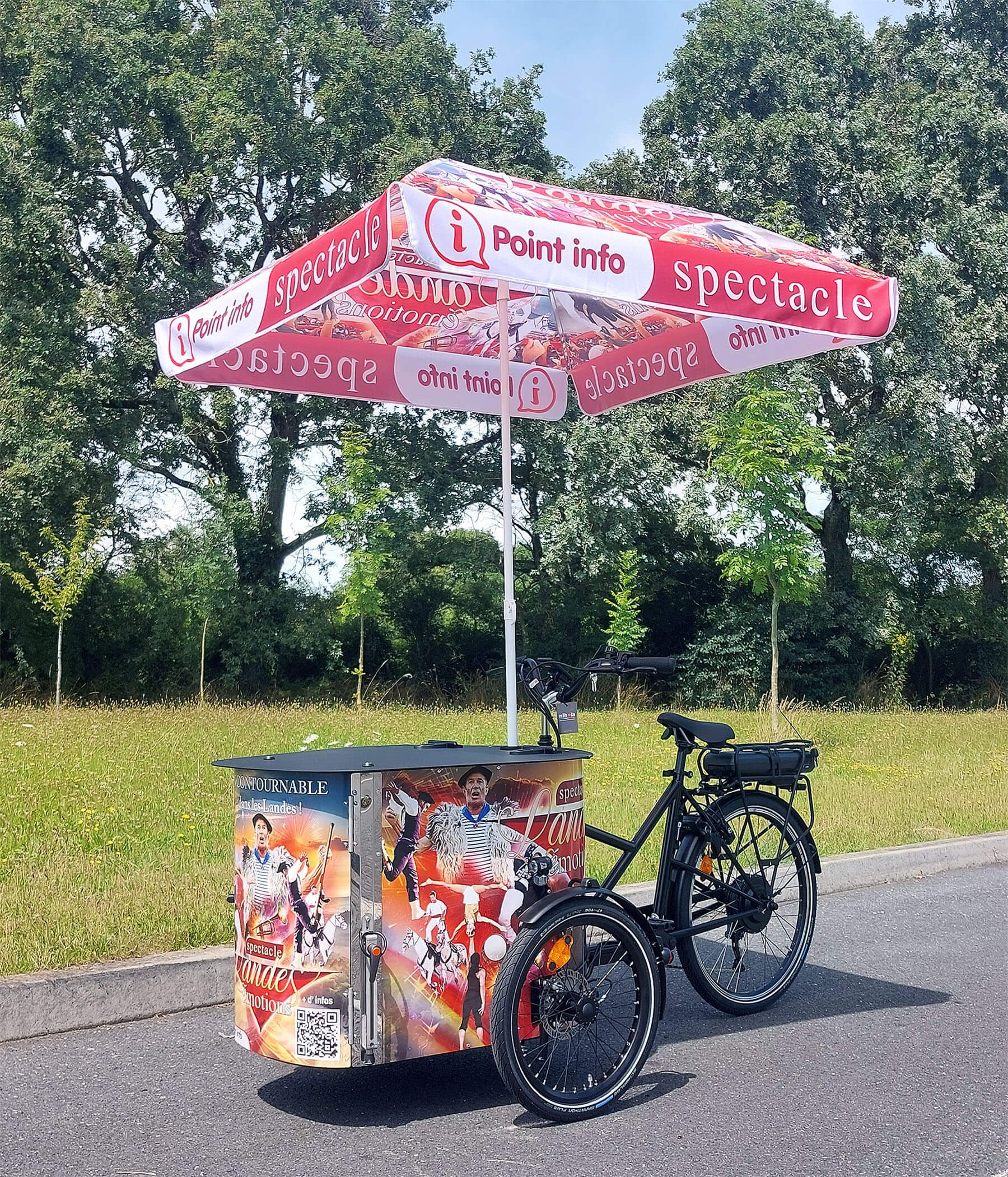 CARGO XL Événementiel avec parasol aux couleurs de Landes Émotion